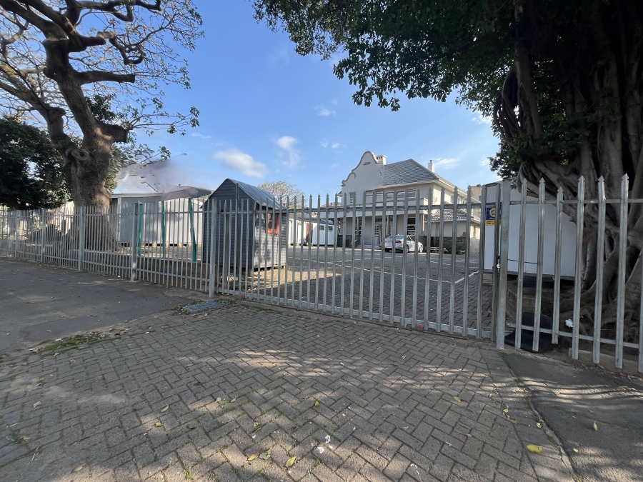 Commercial Property for Sale in Southernwood Eastern Cape